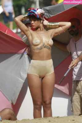 Rihanna - Nine times out of 10 if I ve only worked with her once  I do not