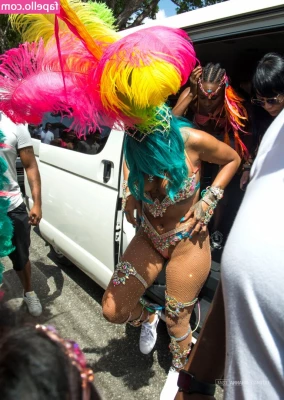 Rihanna - Y si