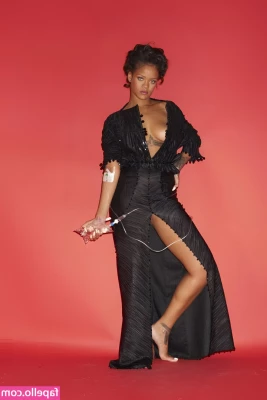Rihanna - Que tenga un linda sábado  Mis ternuras los quiero mucho