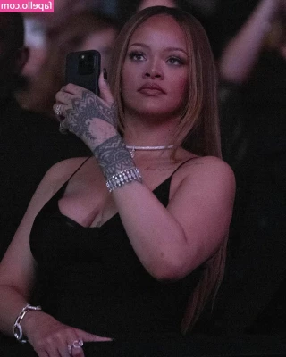 Rihanna - PIE w/ EXTRA BELLY 28:59 Packed in a lot of sugar and calories with