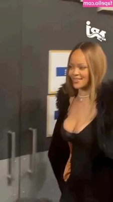 Rihanna - Delicioso