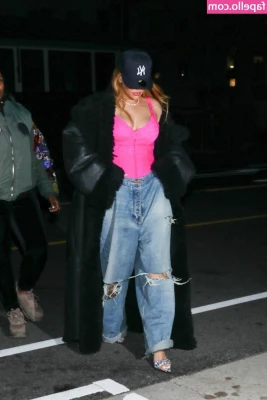 Rihanna - Si llegas 10 like lo subo
