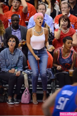 Rihanna - Got a little tipsy at a poker party tonight  you wanna sober me up