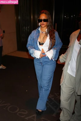 Rihanna - Another camera angle from my MFM hotwife fun with  wickedolivianoppv