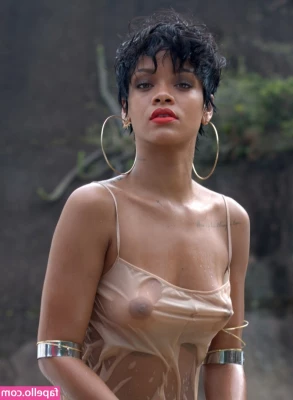 Rihanna - food is on the table   Comida está na mesa