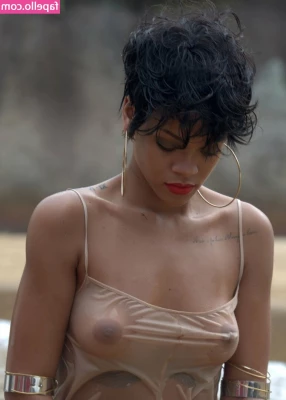 Rihanna - Who doing this in the morning part 1
