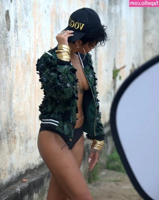 Rihanna - STELLA CARTER GOES INTERRACIAL