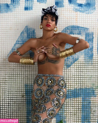 Rihanna - $5 RAFFLE  Win up to 3 FREE months on my VIP  Tip $5 for a PRIVATE