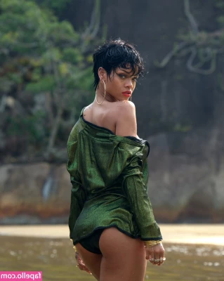 Rihanna - I am now starting to send you event rewards!🎁✨  Also a new hot