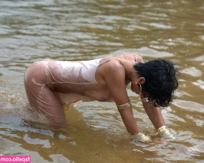 Rihanna - Peek-A-Boo, I have something for you!