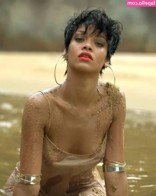Rihanna - Early morning 😈😈😈