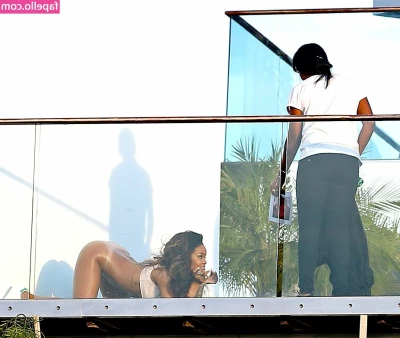 Rihanna - See what she is doing now!!! @tiffiescollections