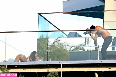 Rihanna - 100 degrees is Cali means chillin in the pool  Hope you babes are