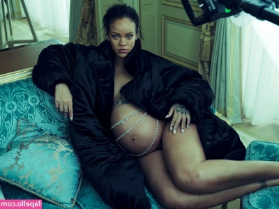 Rihanna - Would you catch it  Dance video  It takes about three seconds before