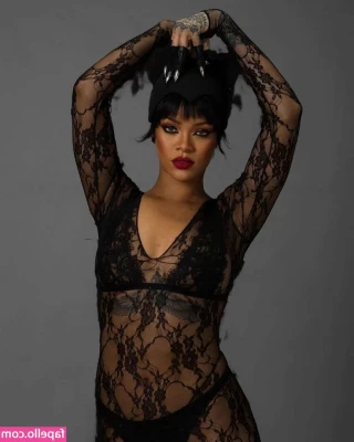 Rihanna - Wanna pull um to the side?🥰 part 1