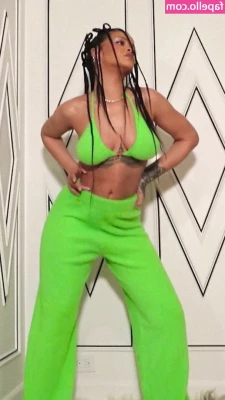 Rihanna - Soon
