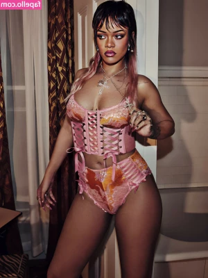 Rihanna - Bikini top coming off... Scroll👉