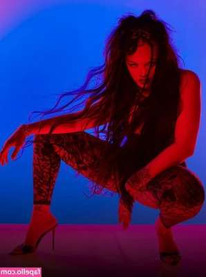 Rihanna - tehe 20 pics 1/4 x