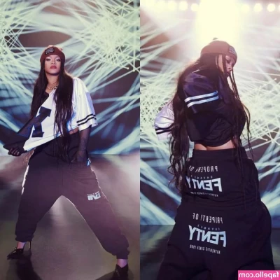 Rihanna - Who wanted to stay in bed this morning and have some fun with this