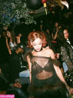 Rihanna - ❌ C L O S E D ❌ (you guys are so fast hahaha, maybe I'll do this