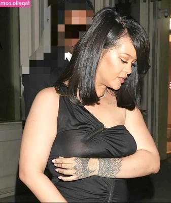 Rihanna - Want a shot at winning the Dani sweatshirt AND my pussy clone? My