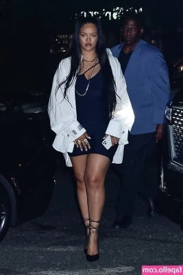 Rihanna - YES