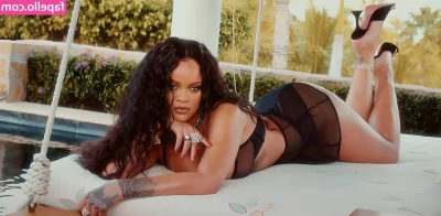 Rihanna - My feet enjoying the nice warm wet sand