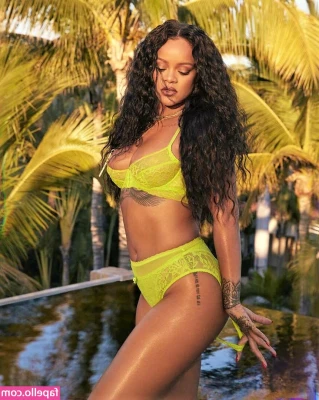 Rihanna - Enjoying the limelight :)