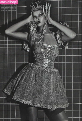 Rihanna - Skittles, taste the rainbow!