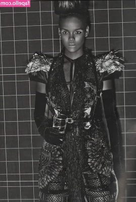Rihanna - Imagine these pillow soft cheeks  that s a close as you ll ever get 