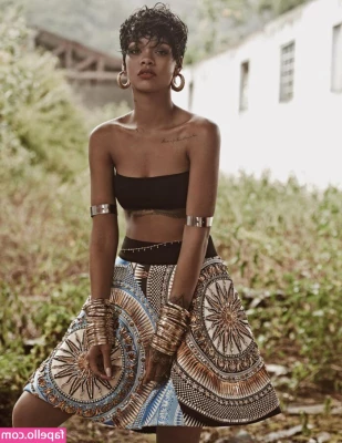 Rihanna - kisses