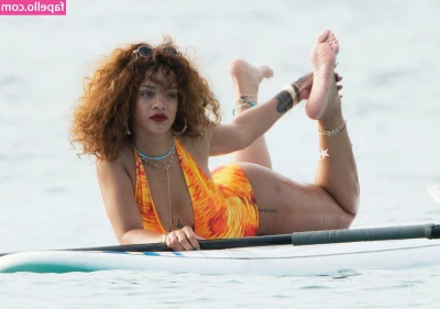 Rihanna - So happy I finally got my OnlyFans back  Here s a sneak peak of what