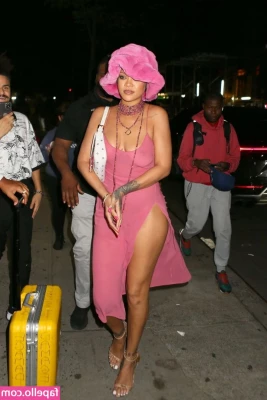 Rihanna - Another day  another bath