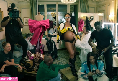 Rihanna - meow 😺🥵