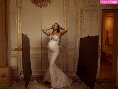 Rihanna - S0n  I know you were a bit embarrassed when I walked in on you late