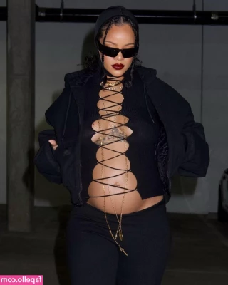 Rihanna - Don’t forget to have your renew on so you can be apart of my renew