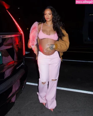 Rihanna - Mommy's ready for the long weekend, how about you?