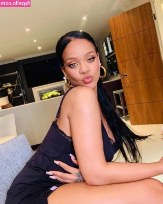 Rihanna - Do you like redheads
