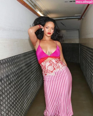 Rihanna - There are only a few spots left to reach the goal  don t miss out 