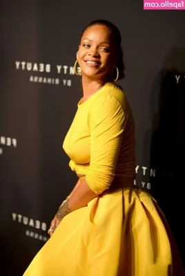 Rihanna - Private pools never stay private for long