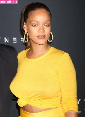 Rihanna - Slip them to the side...