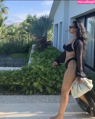 Rihanna - Post