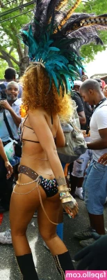 Rihanna - Petite vidéo pour vous motiver pour la semaine prochaine 💋😘 