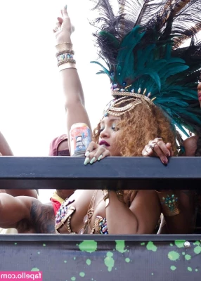 Rihanna - Pov: slow mo titties on your face while wearing a corset🔞