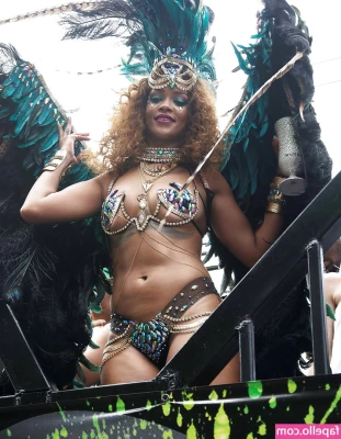 Rihanna - goodnight