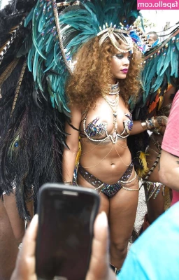 Rihanna - Come see what adventures we got up to on  blackkingmasked  s boat