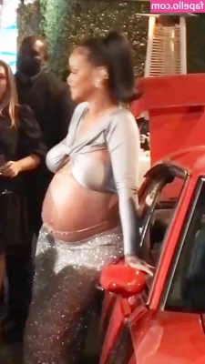 Rihanna - Dream girl
