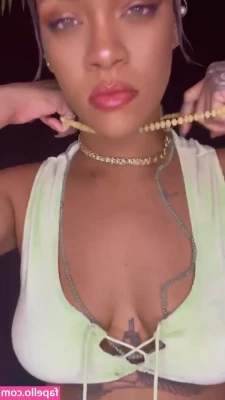Rihanna - Love to rub your cocks off in these