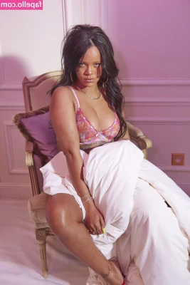 Rihanna - Mini set in your inbox! 🌸✨