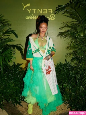Rihanna - $85 unlocks all my PPV in your inbox for one month